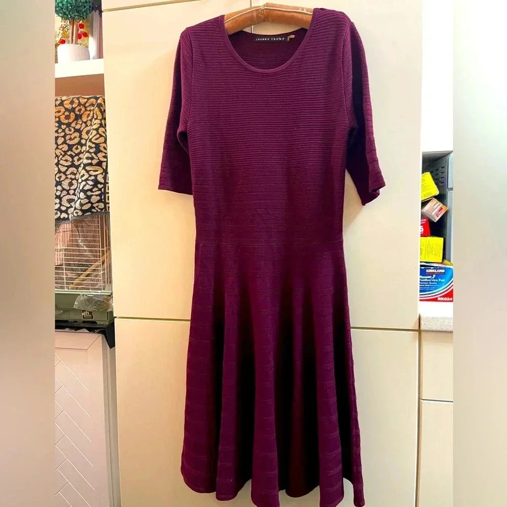 Ivanka Trump Bordo Warm midi 1/2 Sleeves Dress Casual  Size S